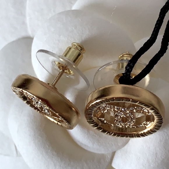 Chanel CC Stud Crystal Earrings - Picture 5 of 10